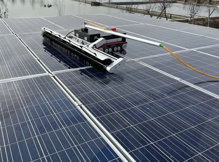 Photovoltaic  Panel Cleaning Robot